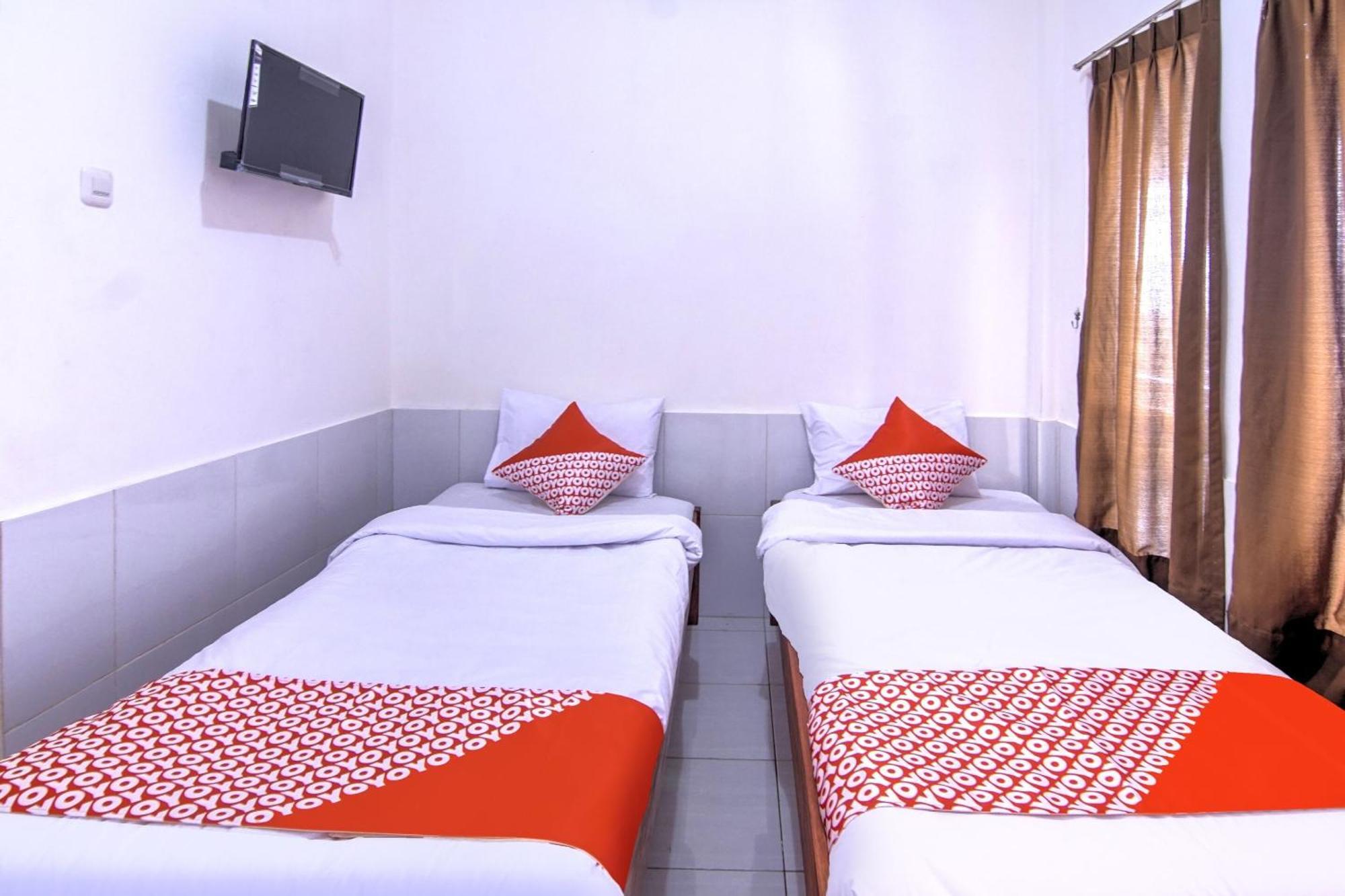Oyo 3317 Maju Jaya Homestay Syariah Bogor Extérieur photo