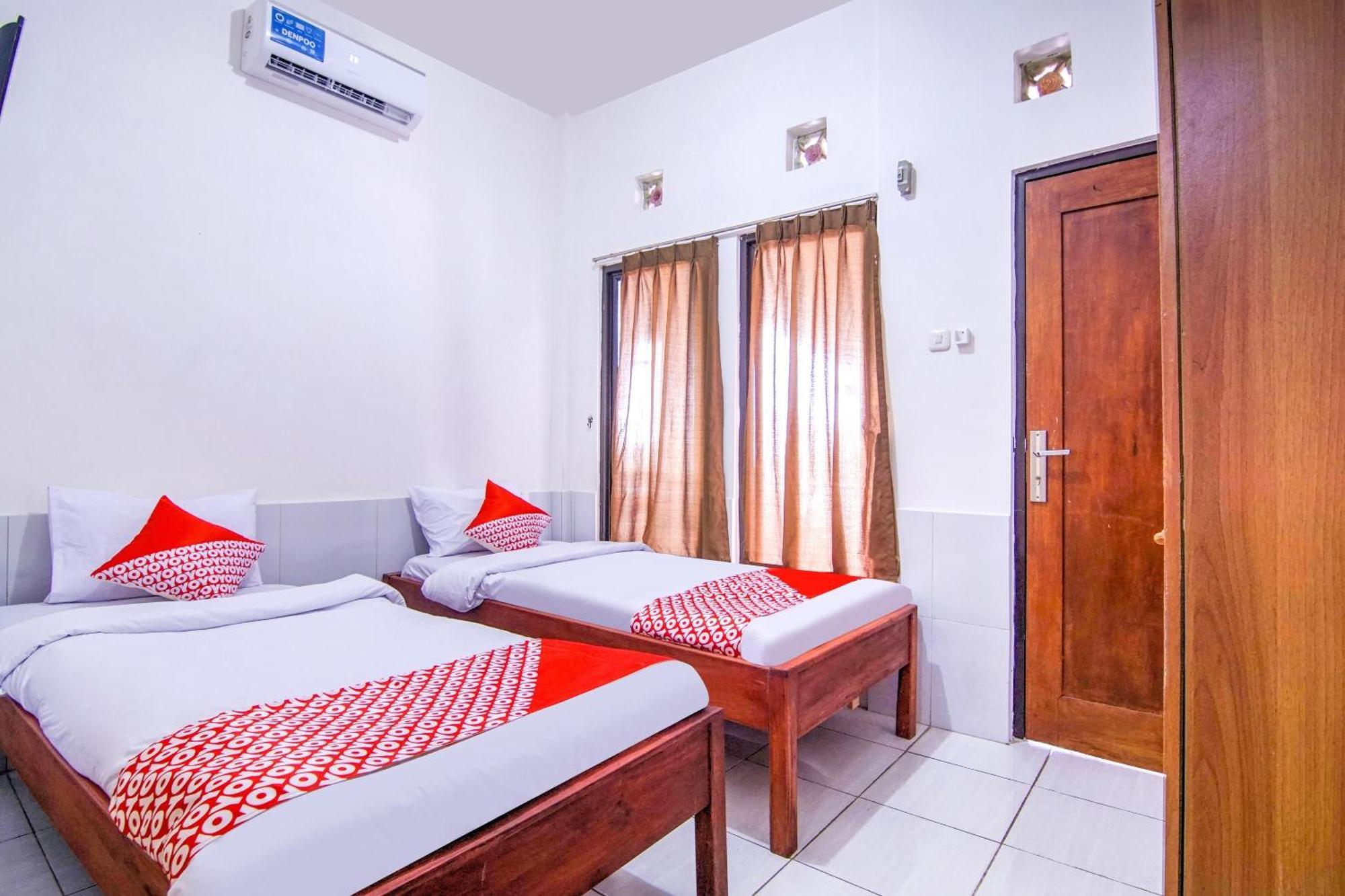 Oyo 3317 Maju Jaya Homestay Syariah Bogor Extérieur photo